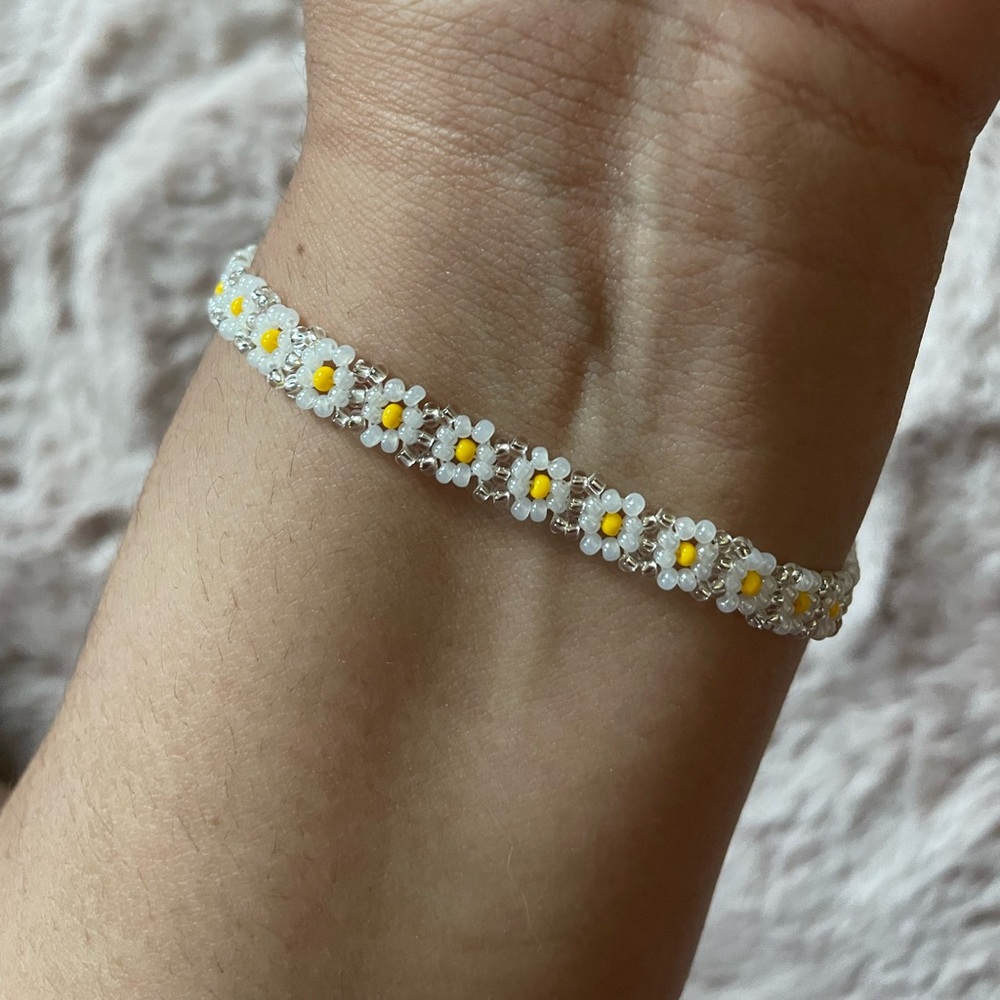 HANDMADE BEADED BRACELET